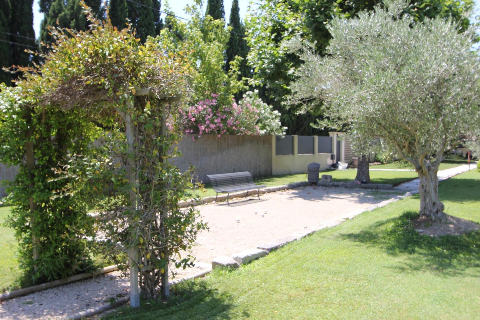 Mas Paloma Bed and Breakfast Rognonas Exteriör bild